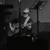 這是一首聽了會想扭屁股的歌曲
