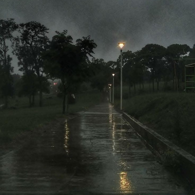 內有二犬 - 雨如思  [台語歌 .改編-雪爐書]