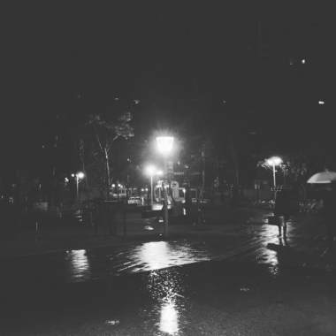東京下雨了