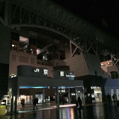 京都夜 雨不停