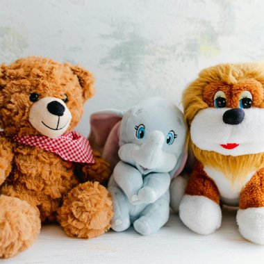 Little White Lies [善意的謊言]