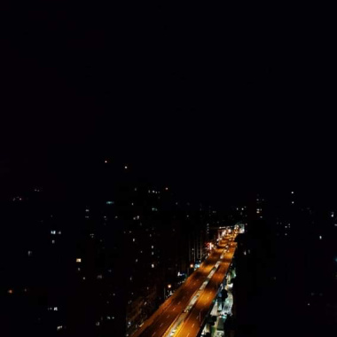 我一個人開著車