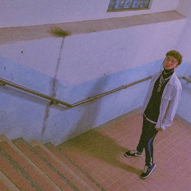 如同營火般