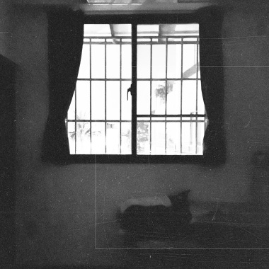 當牠沈睡的時候 When It Sleeps