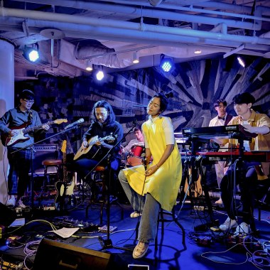 說 (live)