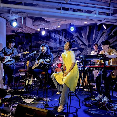 說 (live)