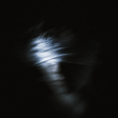 《這麼黑》 Where the Light Ends