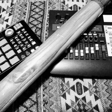 Chilling with didgeridoo...