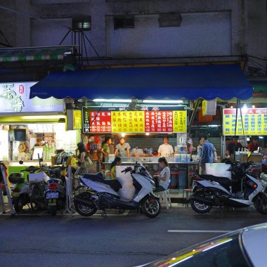 回不去的街角