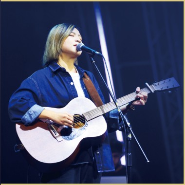 黃宇寒 (Huang Yu Han) / 揚蝶仔 (Butterfly)