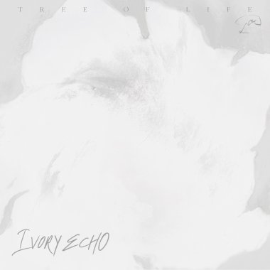 白色迴廊 Ivory Echo