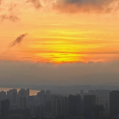 把黄昏揣进裤兜