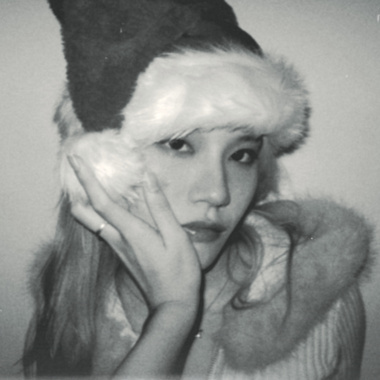 Blonde Girl (ft. Moon)