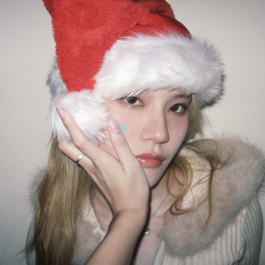 Blonde Girl (ft. Moon)