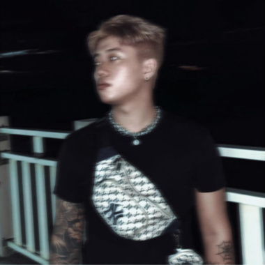 新 Xinsss - " Still Me "